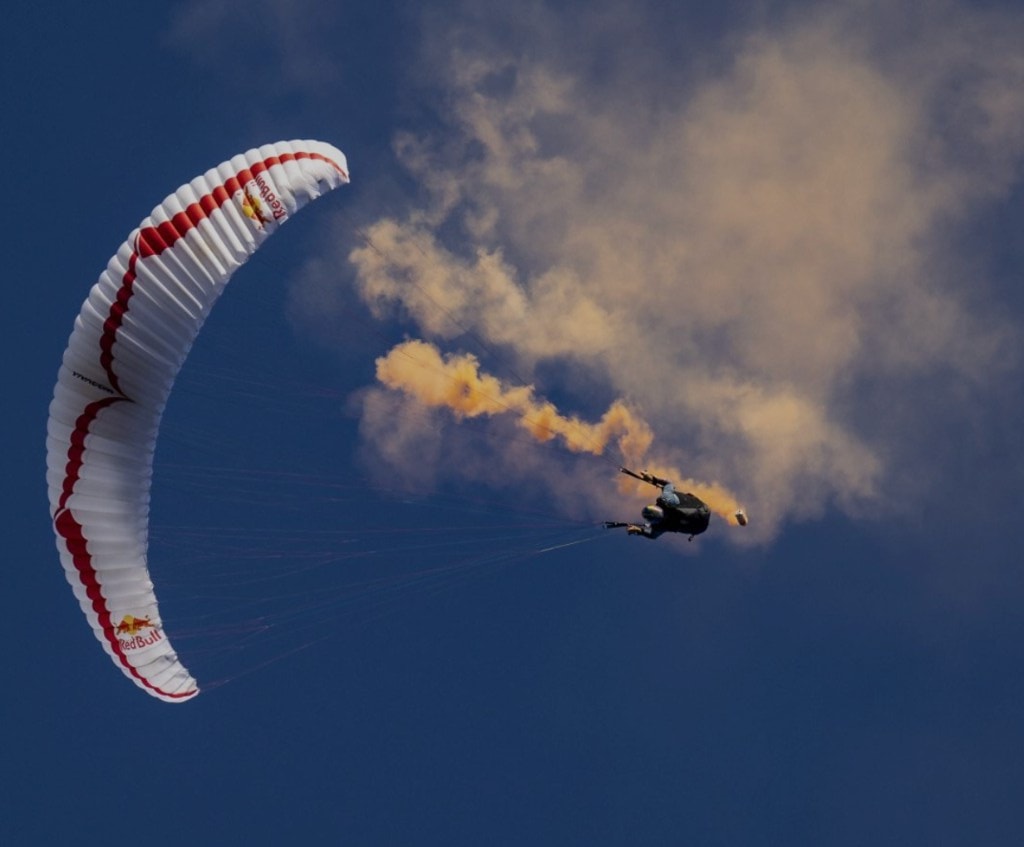 Fly the Earth.